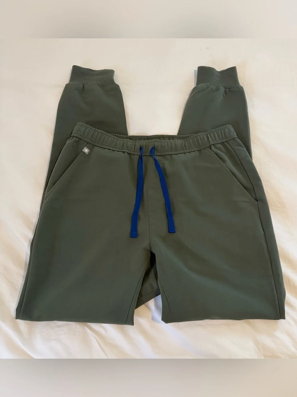 FIGS Tansen Joggers Moss Green Small